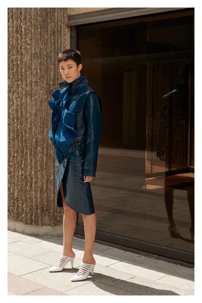 Look 25